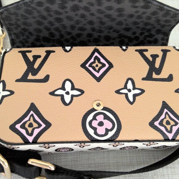 Louis Vuitton Wild At Heart Felicie LE - Picture 7 of 13